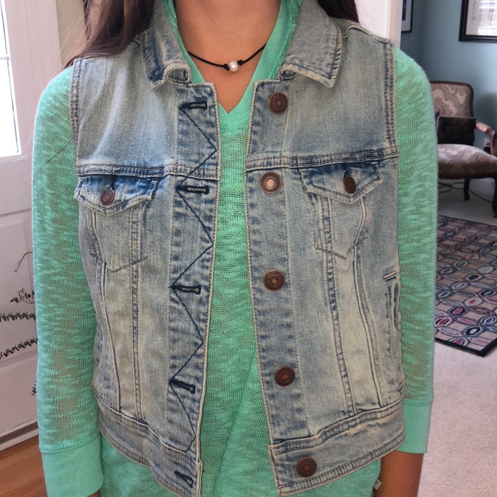 American Eagle Jean Vest